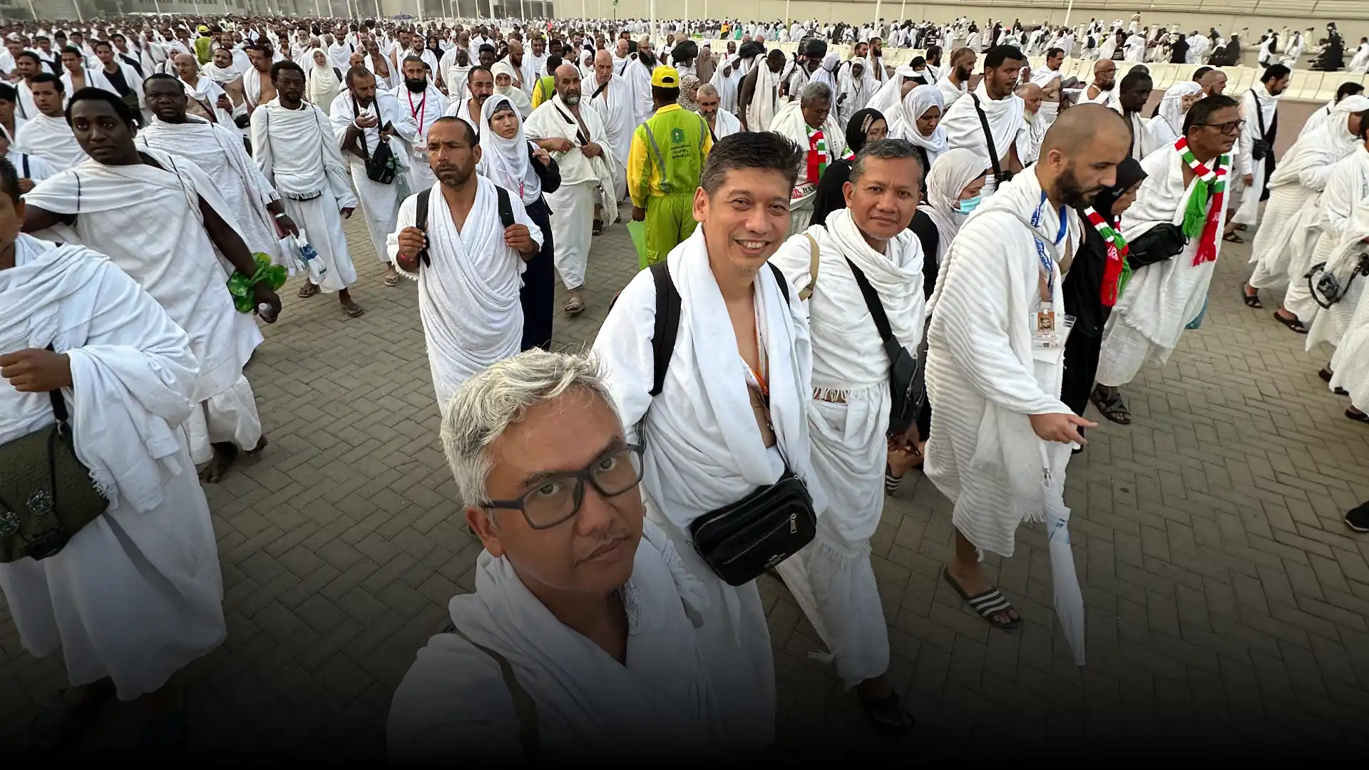 Jamaah Haji di depan Ka'bah